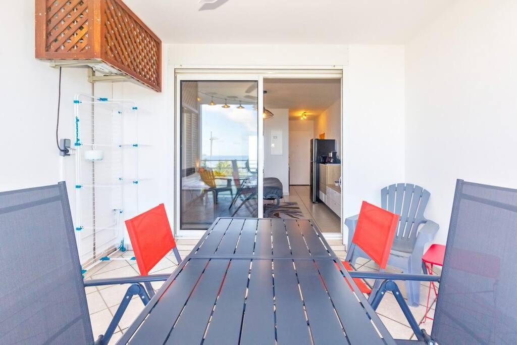 Océanides - studio rénové avec magnifique vue mer - Saint-Gilles-Les-Bains Extérieur photo