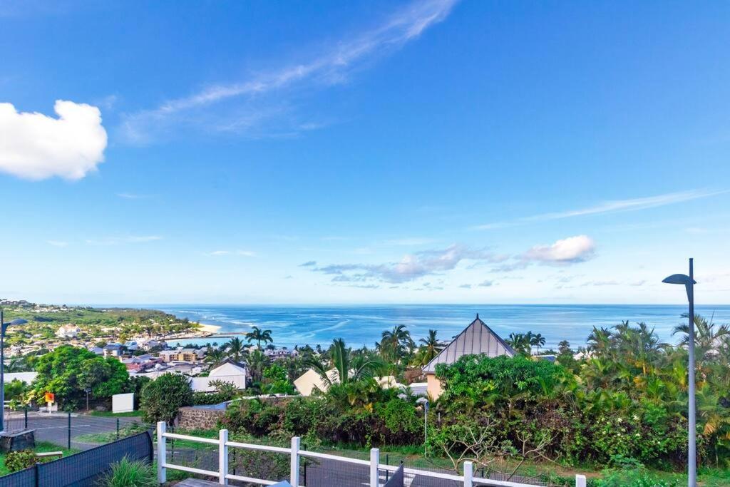 Océanides - studio rénové avec magnifique vue mer - Saint-Gilles-Les-Bains Extérieur photo